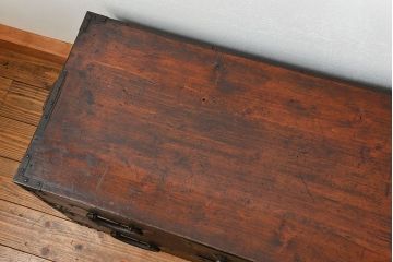 アンティーク家具　古民具・骨董 使い込まれた二段重ね時代箪笥(たんす、タンス)