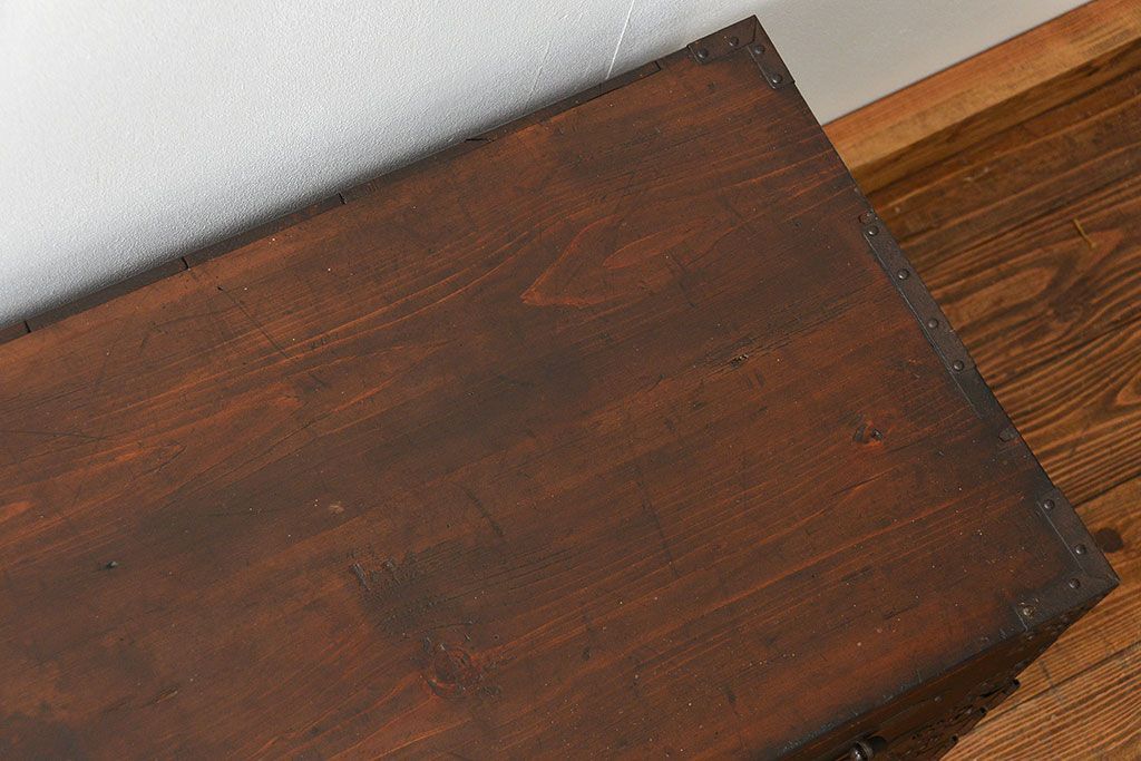 アンティーク家具　古民具・骨董 使い込まれた二段重ね時代箪笥(たんす、タンス)