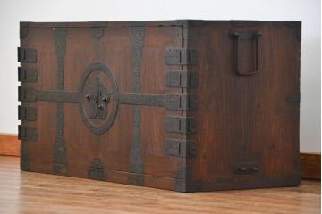 アンティーク家具　古民具・骨董 江戸期　総桐観音開き時代箪笥ローボード(たんす、タンス、桐箪笥、桐たんす)