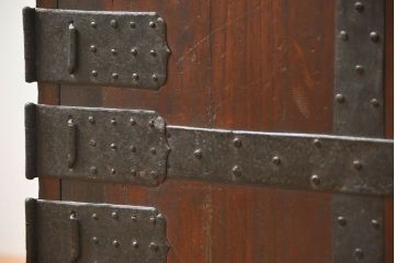 アンティーク家具　古民具・骨董 江戸期　総桐観音開き時代箪笥ローボード(たんす、タンス、桐箪笥、桐たんす)