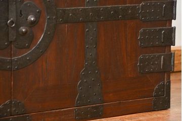 アンティーク家具　古民具・骨董 江戸期　総桐観音開き時代箪笥ローボード(たんす、タンス、桐箪笥、桐たんす)