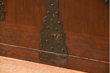 アンティーク家具　古民具・骨董 江戸期　総桐観音開き時代箪笥ローボード(たんす、タンス、桐箪笥、桐たんす)