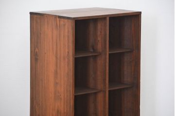 アンティーク家具　古民具・骨董 小振りなマス目飾り棚(本棚、書棚)