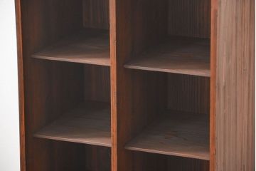 アンティーク家具　古民具・骨董 小振りなマス目飾り棚(本棚、書棚)