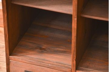 アンティーク家具　古民具・骨董 小振りなマス目飾り棚(本棚、書棚)