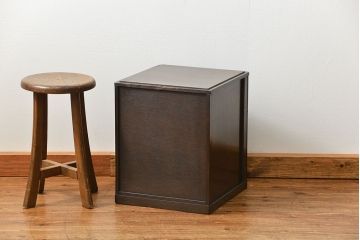 レトロ家具　昭和レトロ 小さな引き出し付きレコードケース(蓄音機)