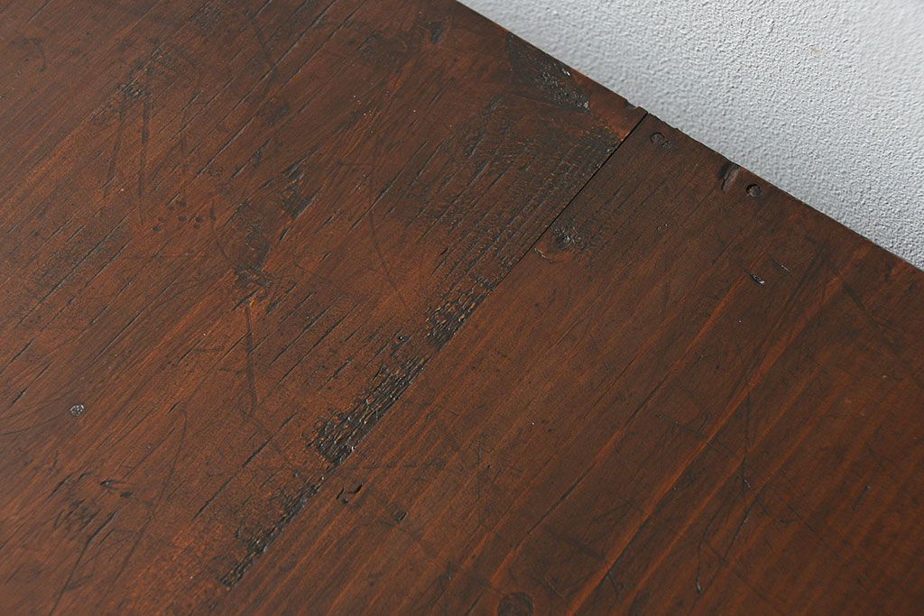 レトロ家具　昭和レトロ 鉄脚付きテレビボード(ローボード、TVボード)