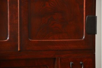 アンティーク家具　古民具・骨董 前面欅材 漆のキレイな2段重ね帳場箪笥(時代箪笥、茶箪笥)