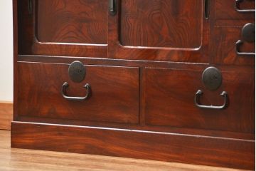 アンティーク家具　古民具・骨董 前面欅材 漆のキレイな2段重ね帳場箪笥(時代箪笥、茶箪笥)