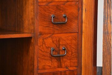アンティーク家具　古民具・骨董 前面欅材 漆のキレイな2段重ね帳場箪笥(時代箪笥、茶箪笥)