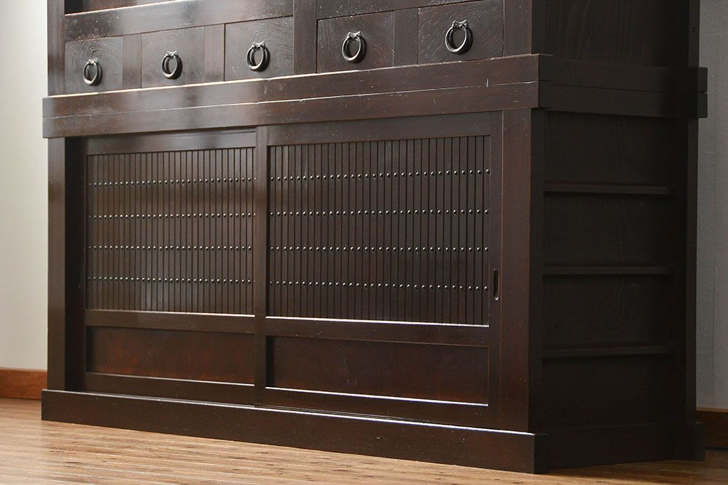 アンティーク家具　古民具・骨董 状態抜群の六尺水屋箪笥(食器棚、収納棚)