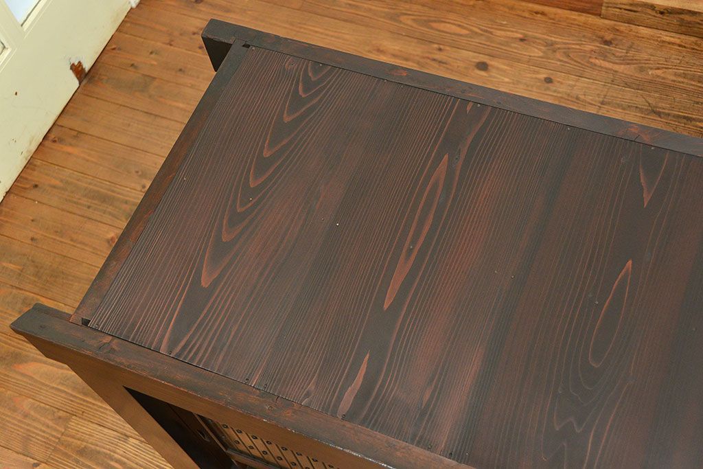 アンティーク家具　古民具・骨董 状態抜群の六尺水屋箪笥(食器棚、収納棚)