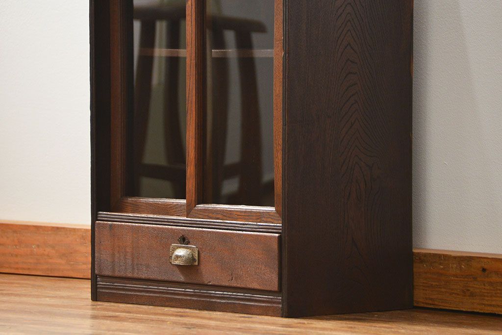 レトロ家具　昭和レトロ 小さな引き出し付き収納棚(本棚)