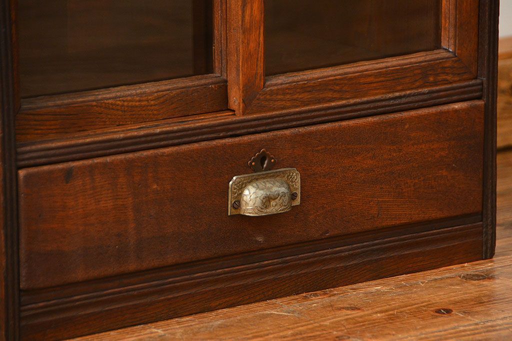 レトロ家具　昭和レトロ 小さな引き出し付き収納棚(本棚)