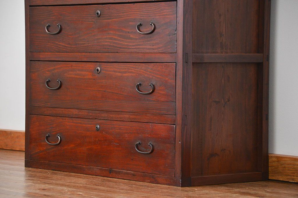 アンティーク家具　古民具・骨董 シンプルな四丁引き時代箪笥(たんす、タンス、チェスト)