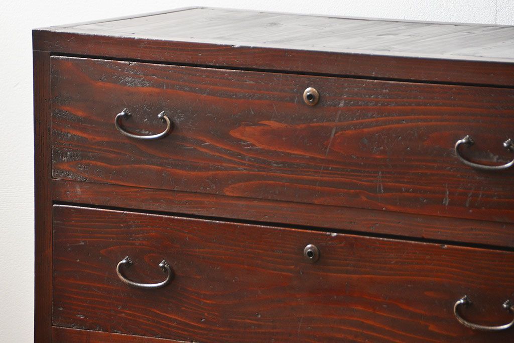 アンティーク家具　古民具・骨董 シンプルな四丁引き時代箪笥(たんす、タンス、チェスト)