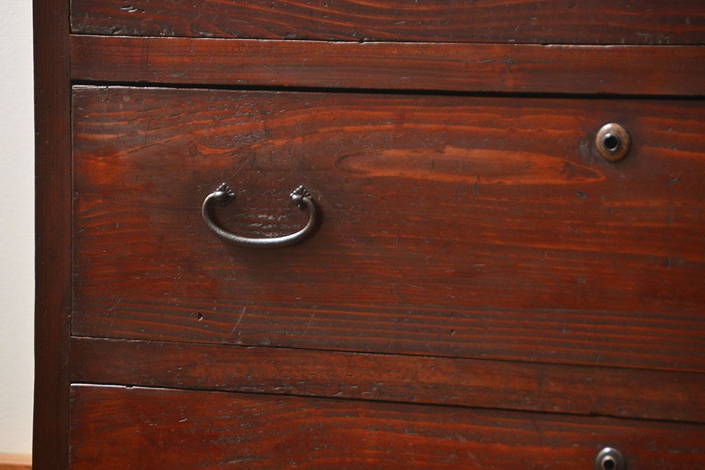 アンティーク家具　古民具・骨董 シンプルな四丁引き時代箪笥(たんす、タンス、チェスト)