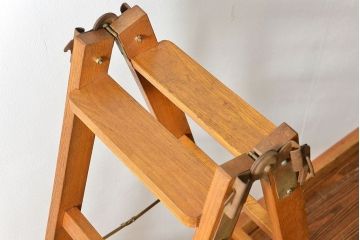 アンティーク家具　アンティーク 古いナラ材の脚立(ステップ、ラダー、飾り棚)