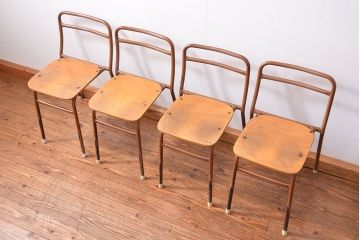 ヴィンテージ家具　昭和レトロ 1960年代 使い込まれたビンテージアイアンチェア 4脚セット(1)(イス、椅子)