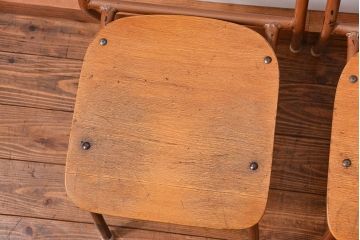 ヴィンテージ家具　昭和レトロ 1960年代 使い込まれたビンテージアイアンチェア 4脚セット(1)(イス、椅子)