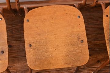 ヴィンテージ家具　昭和レトロ 1960年代 使い込まれたビンテージアイアンチェア 4脚セット(1)(イス、椅子)