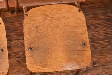 ヴィンテージ家具　昭和レトロ 1960年代 使い込まれたビンテージアイアンチェア 4脚セット(1)(イス、椅子)