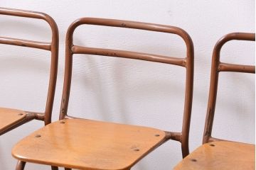 ヴィンテージ家具　昭和レトロ 1960年代 使い込まれたビンテージアイアンチェア 4脚セット(1)(イス、椅子)