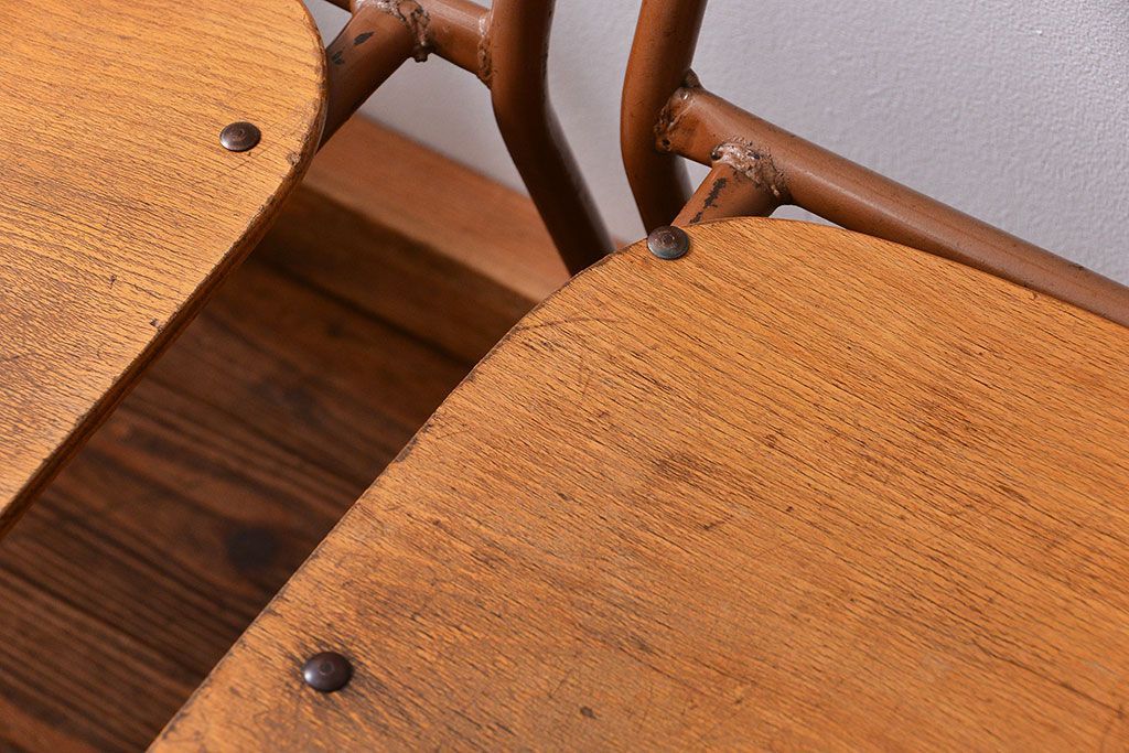 ヴィンテージ家具　昭和レトロ 1960年代 使い込まれたビンテージアイアンチェア 4脚セット(1)(イス、椅子)