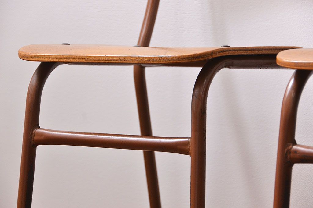 ヴィンテージ家具　昭和レトロ 1960年代 使い込まれたビンテージアイアンチェア 4脚セット(1)(イス、椅子)