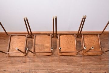 ヴィンテージ家具　昭和レトロ 1960年代 使い込まれたビンテージアイアンチェア 4脚セット(1)(イス、椅子)