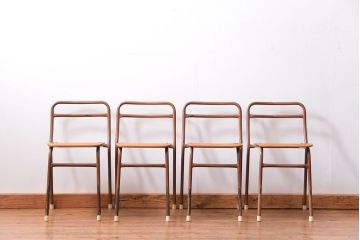 ヴィンテージ家具　昭和レトロ 1960年代 使い込まれたビンテージアイアンチェア 4脚セット(2)(イス、椅子)