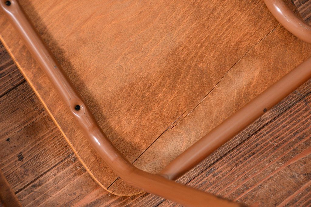 ヴィンテージ家具　昭和レトロ 1960年代 使い込まれたビンテージアイアンチェア 4脚セット(2)(イス、椅子)