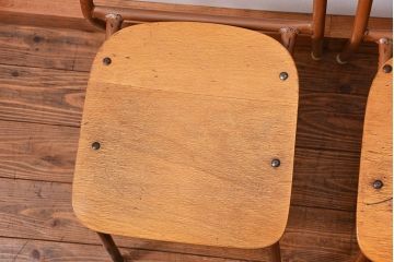 ヴィンテージ家具　昭和レトロ 1960年代 使い込まれたビンテージアイアンチェア 4脚セット(3)(イス、椅子)