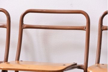 ヴィンテージ家具　昭和レトロ 1960年代 使い込まれたビンテージアイアンチェア 4脚セット(3)(イス、椅子)