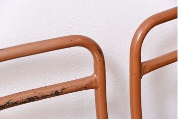 ヴィンテージ家具　昭和レトロ 1960年代 使い込まれたビンテージアイアンチェア 4脚セット(3)(イス、椅子)
