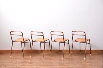 ヴィンテージ家具　昭和レトロ 1960年代 使い込まれたビンテージアイアンチェア 4脚セット(3)(イス、椅子)