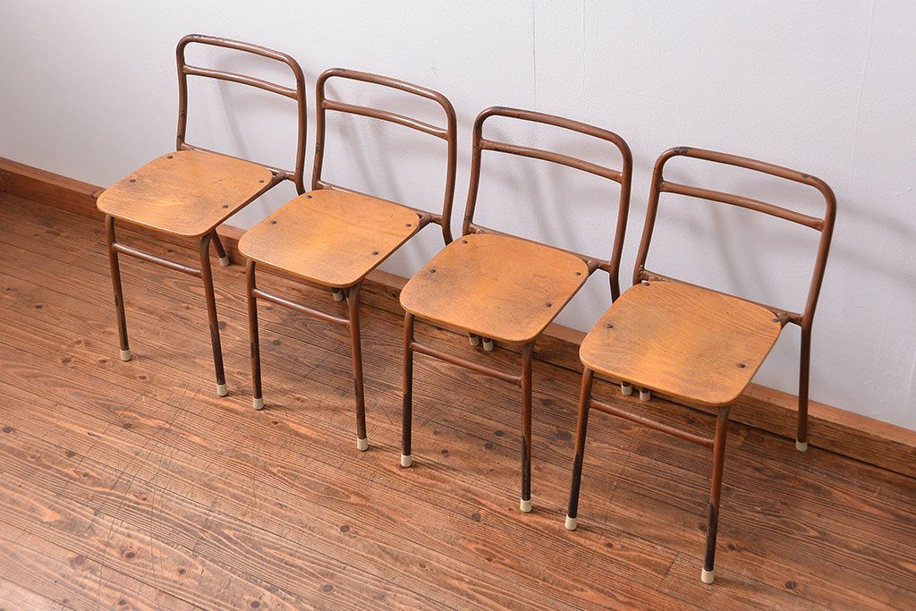 ヴィンテージ家具　昭和レトロ 1960年代 使い込まれたビンテージアイアンチェア 4脚セット(4)(イス、椅子)