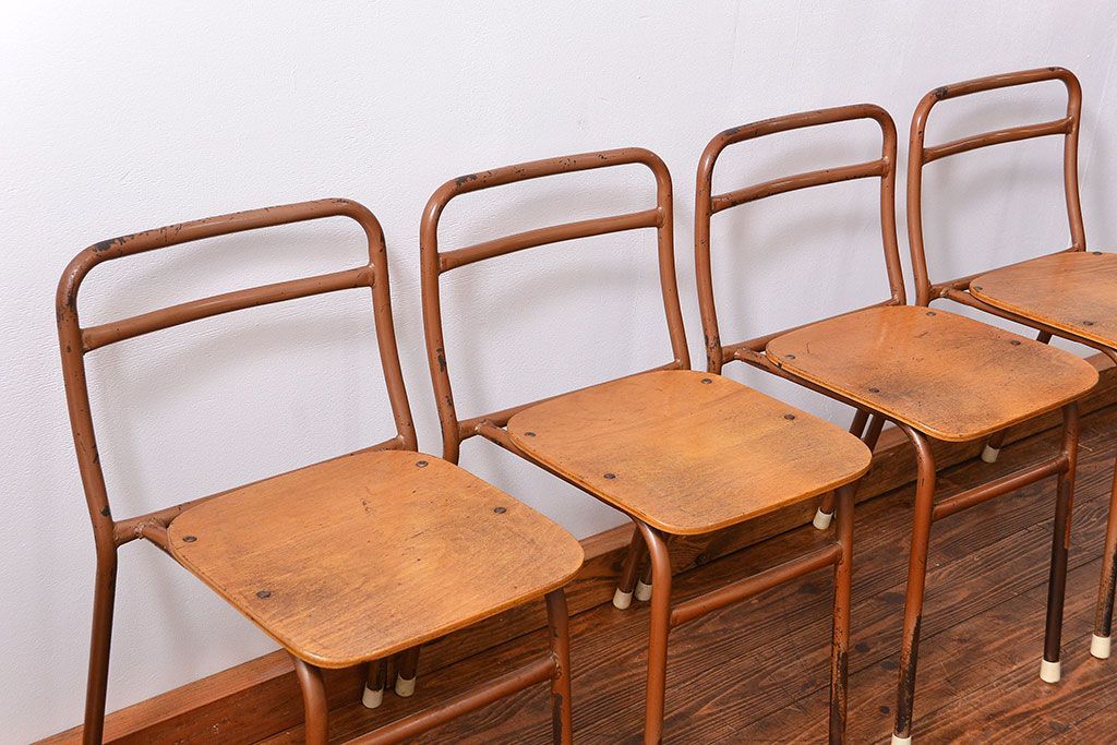 ヴィンテージ家具　昭和レトロ 1960年代 使い込まれたビンテージアイアンチェア 4脚セット(4)(イス、椅子)
