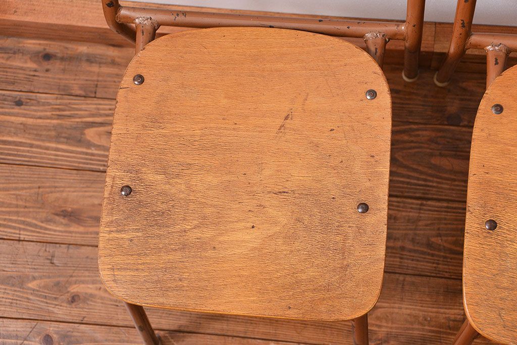 ヴィンテージ家具　昭和レトロ 1960年代 使い込まれたビンテージアイアンチェア 4脚セット(4)(イス、椅子)