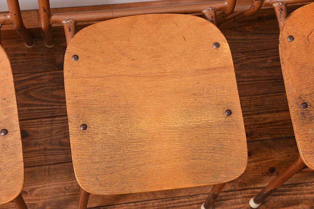 ヴィンテージ家具　昭和レトロ 1960年代 使い込まれたビンテージアイアンチェア 4脚セット(4)(イス、椅子)