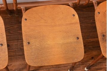 ヴィンテージ家具　昭和レトロ 1960年代 使い込まれたビンテージアイアンチェア 4脚セット(4)(イス、椅子)