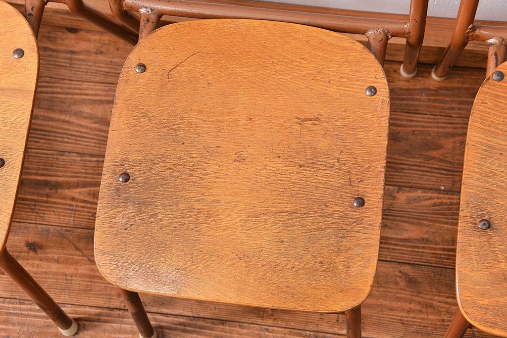 ヴィンテージ家具　昭和レトロ 1960年代 使い込まれたビンテージアイアンチェア 4脚セット(4)(イス、椅子)