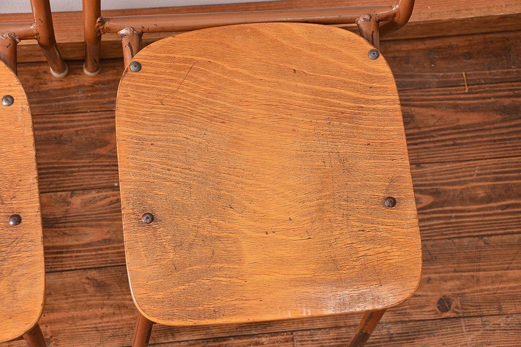 ヴィンテージ家具　昭和レトロ 1960年代 使い込まれたビンテージアイアンチェア 4脚セット(4)(イス、椅子)