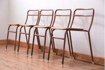 ヴィンテージ家具　昭和レトロ 1960年代 使い込まれたビンテージアイアンチェア 4脚セット(4)(イス、椅子)