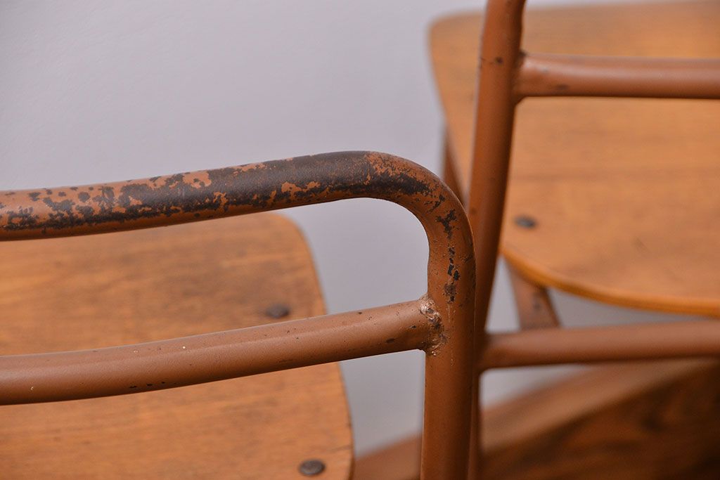 ヴィンテージ家具　昭和レトロ 1960年代 使い込まれたビンテージアイアンチェア 4脚セット(4)(イス、椅子)