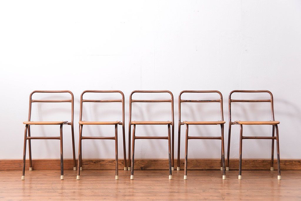 ヴィンテージ家具　昭和レトロ 1960年代 使い込まれたビンテージアイアンチェア 5脚セット(イス、椅子)