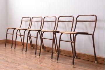 ヴィンテージ家具　昭和レトロ 1960年代 使い込まれたビンテージアイアンチェア 5脚セット(イス、椅子)