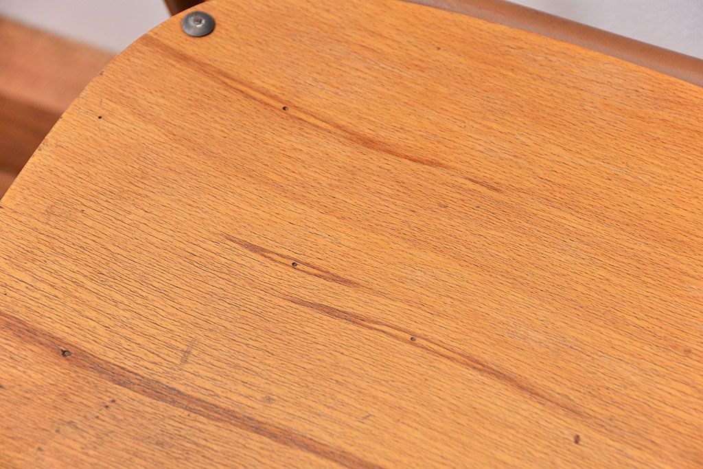 ヴィンテージ家具　昭和レトロ 1960年代 使い込まれたビンテージアイアンチェア 5脚セット(イス、椅子)