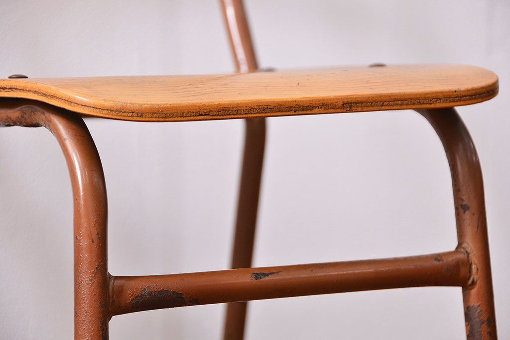 ヴィンテージ家具　昭和レトロ 1960年代 使い込まれたビンテージアイアンチェア 5脚セット(イス、椅子)