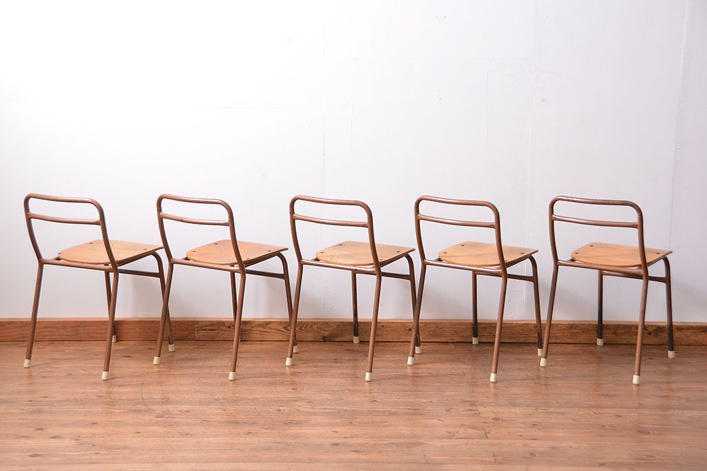 ヴィンテージ家具　昭和レトロ 1960年代 使い込まれたビンテージアイアンチェア 5脚セット(イス、椅子)